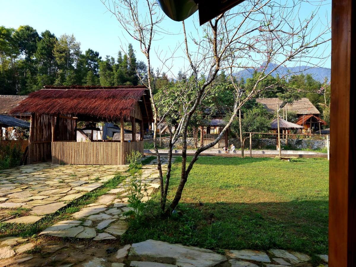 Chook Bungalow Ha Giang Exteriör bild