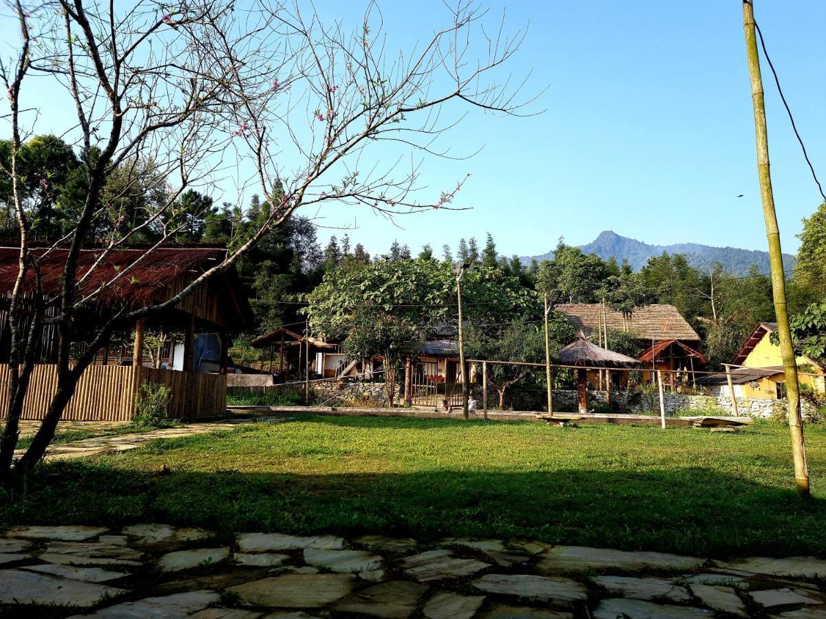 Chook Bungalow Ha Giang Exteriör bild
