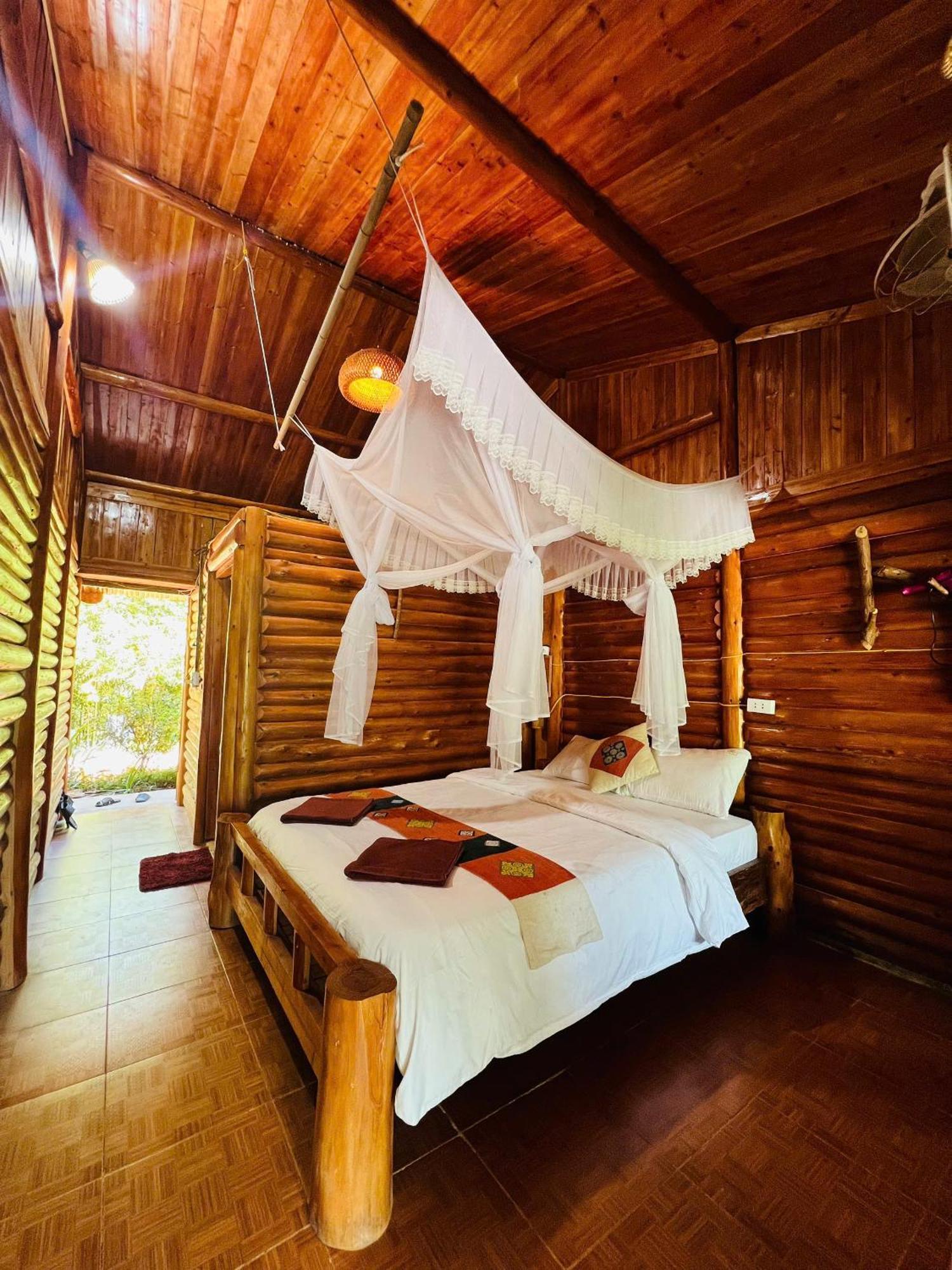 Chook Bungalow Ha Giang Exteriör bild